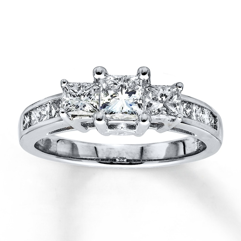 Ring 1-1/2 ct tw Diamonds White Gold Plated