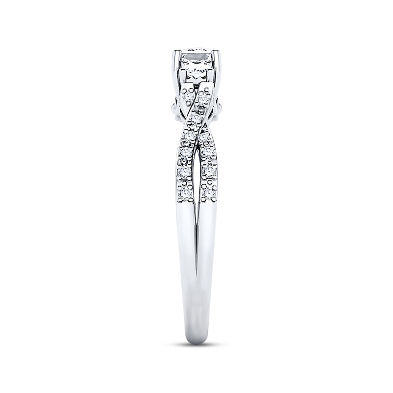 Diamond Engagement Ring 1/2 ct tw Princess-cut White Gold Plated