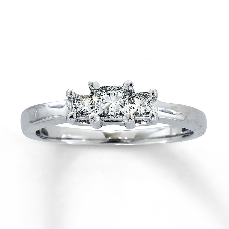 Ring 1/2 ct tw Diamonds White Gold Plated