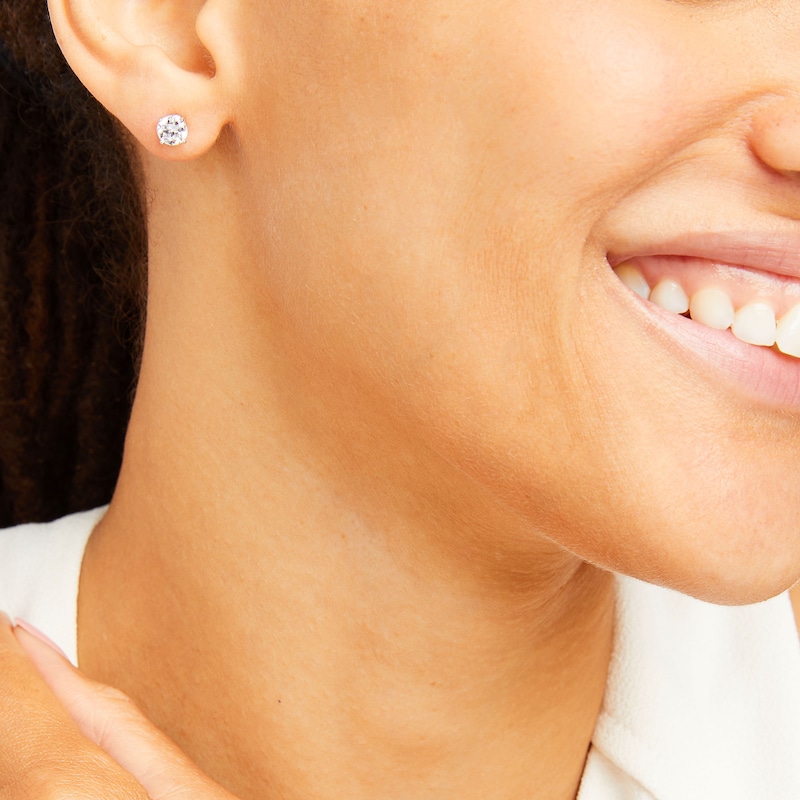 Diamond Solitaire Stud Earrings 1-1/5 ct tw Round-cut White Gold Plated