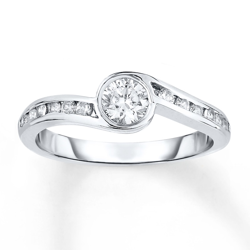 Diamond Engagement Ring 5/8 ct tw Round-cut White Gold Plated