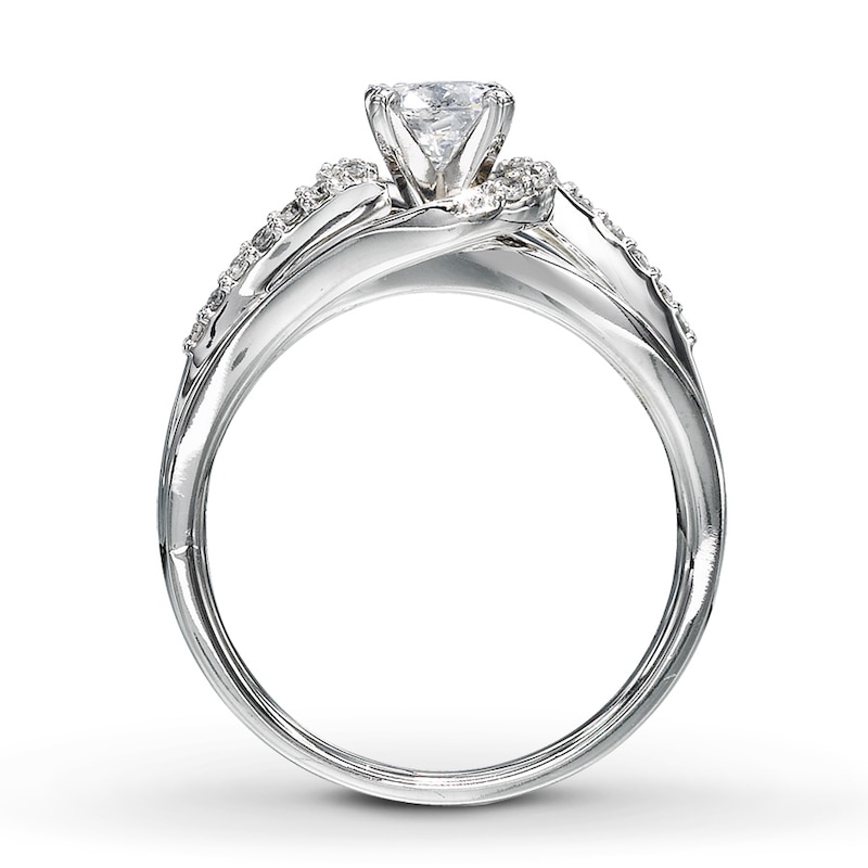 Engagement Ring 5/8 ct tw Round-cut Diamonds White Gold Plated