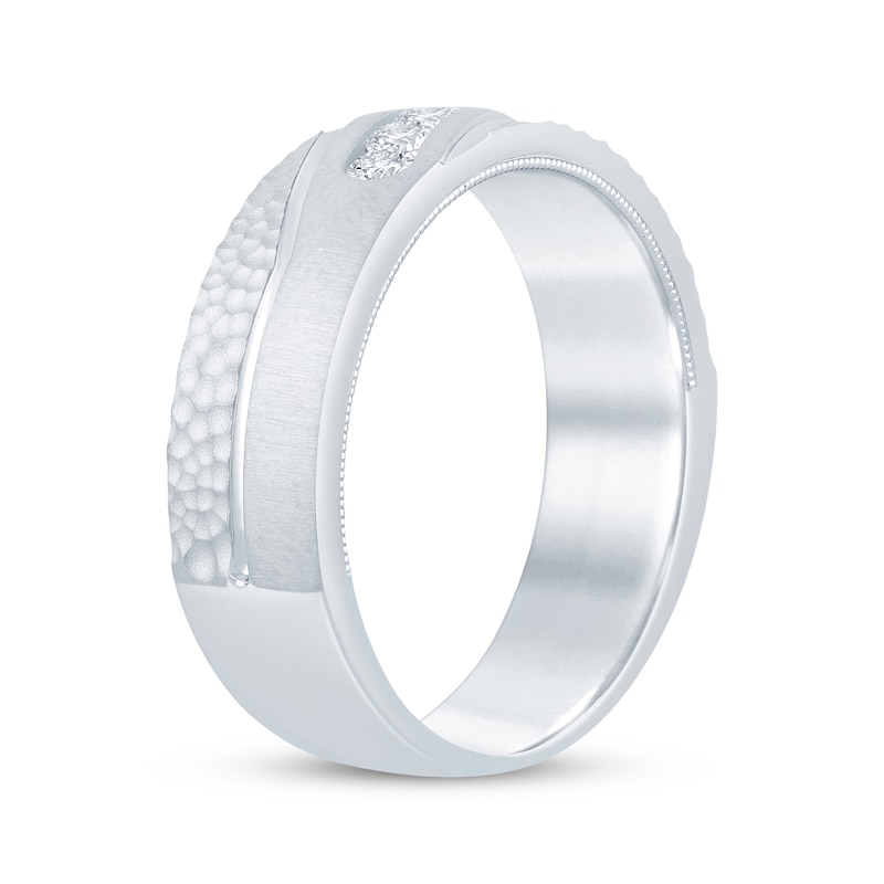 Men’s Round-Cut Diamond Hammered Finish Wedding Band 1/4 ct tw White Gold Plated